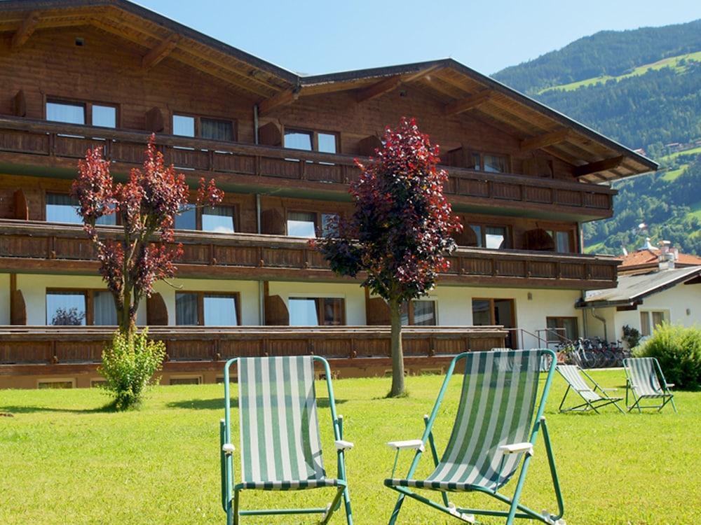 First Mountain Hotel Zillertal Aschau Im Zillertal Εξωτερικό φωτογραφία