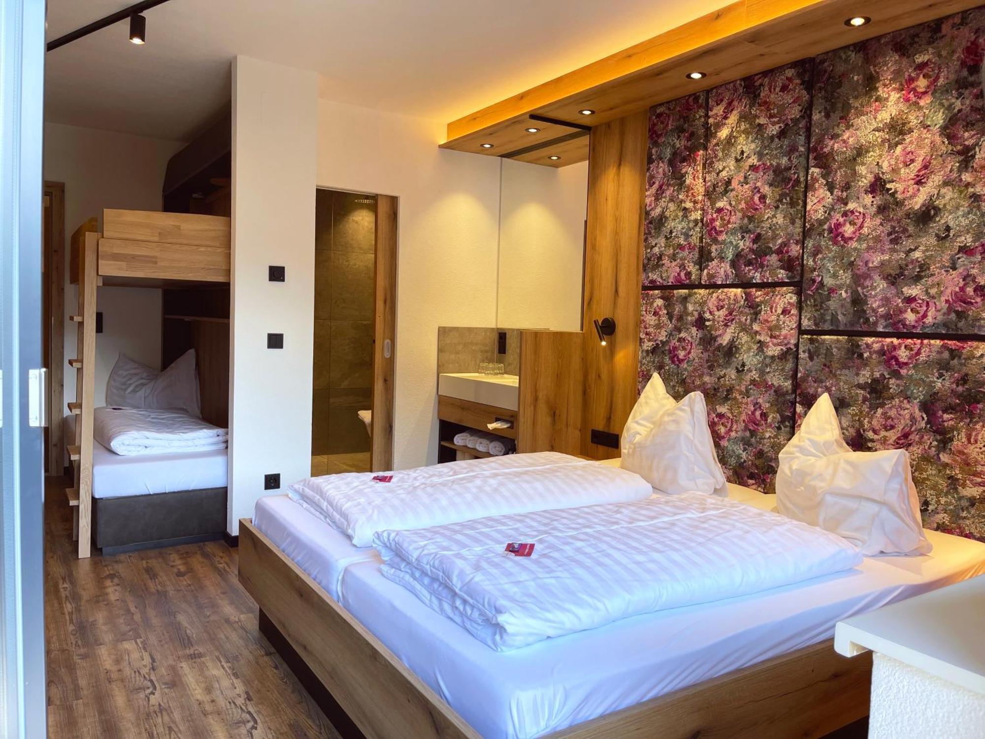 First Mountain Hotel Zillertal Aschau Im Zillertal Εξωτερικό φωτογραφία